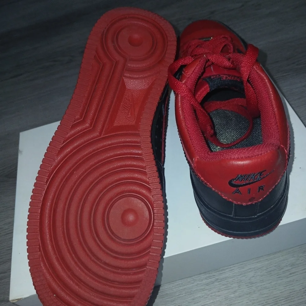 Nike Kids Red and Black Sneakers SIZE 5